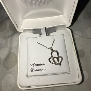 Silver heart necklace. BEST OFFER